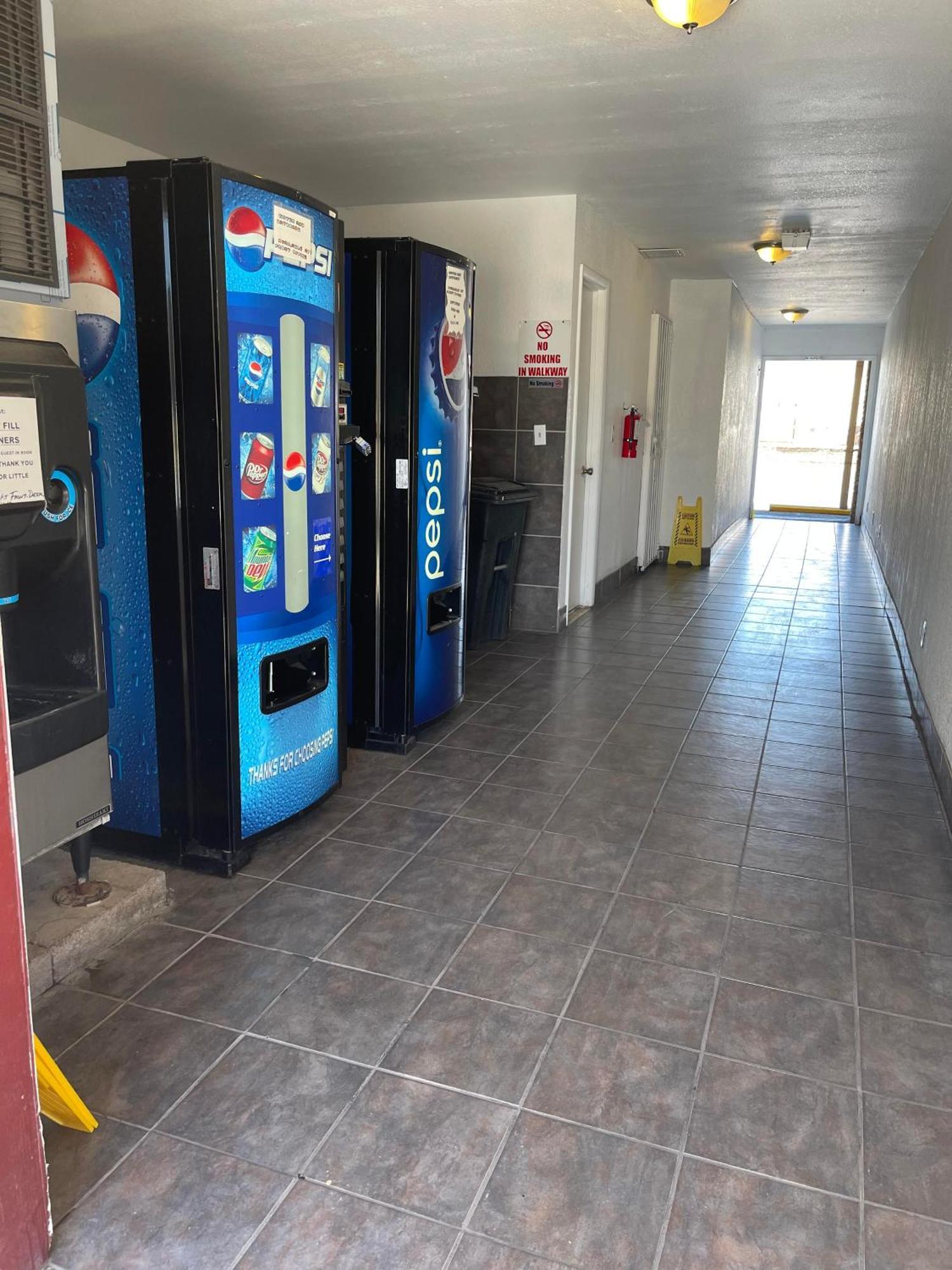 Windsor Inn Lake Havasu City Ngoại thất bức ảnh