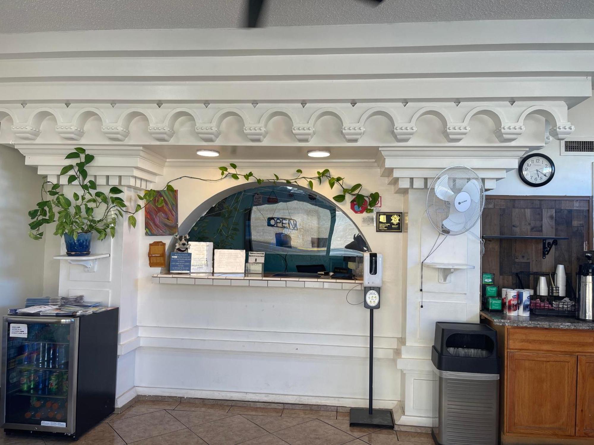 Windsor Inn Lake Havasu City Ngoại thất bức ảnh